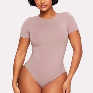 Snug Cotton shirt sleeve brief bodysuit NWT Large